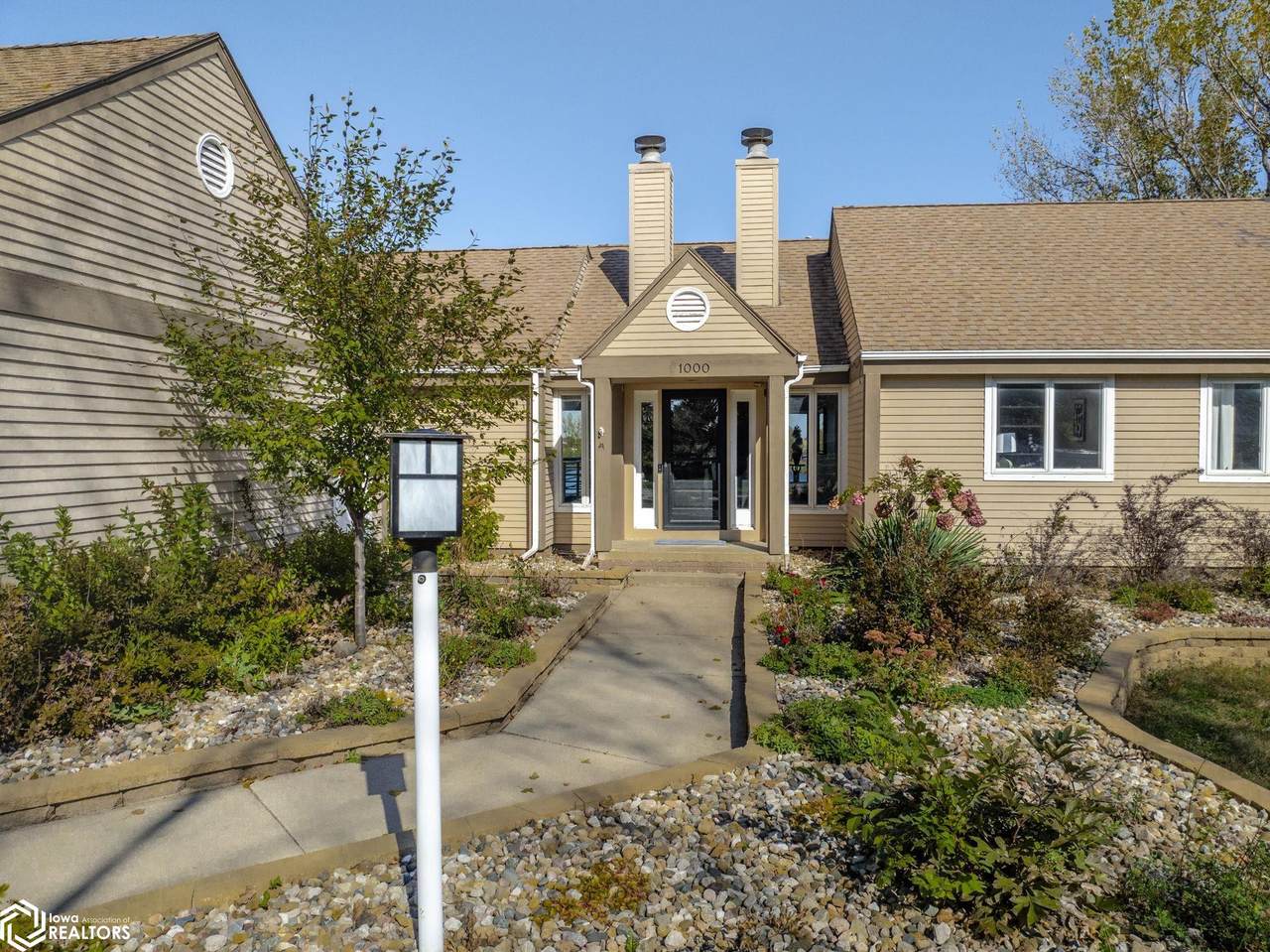 1000 Briarstone Dr - Photo 1