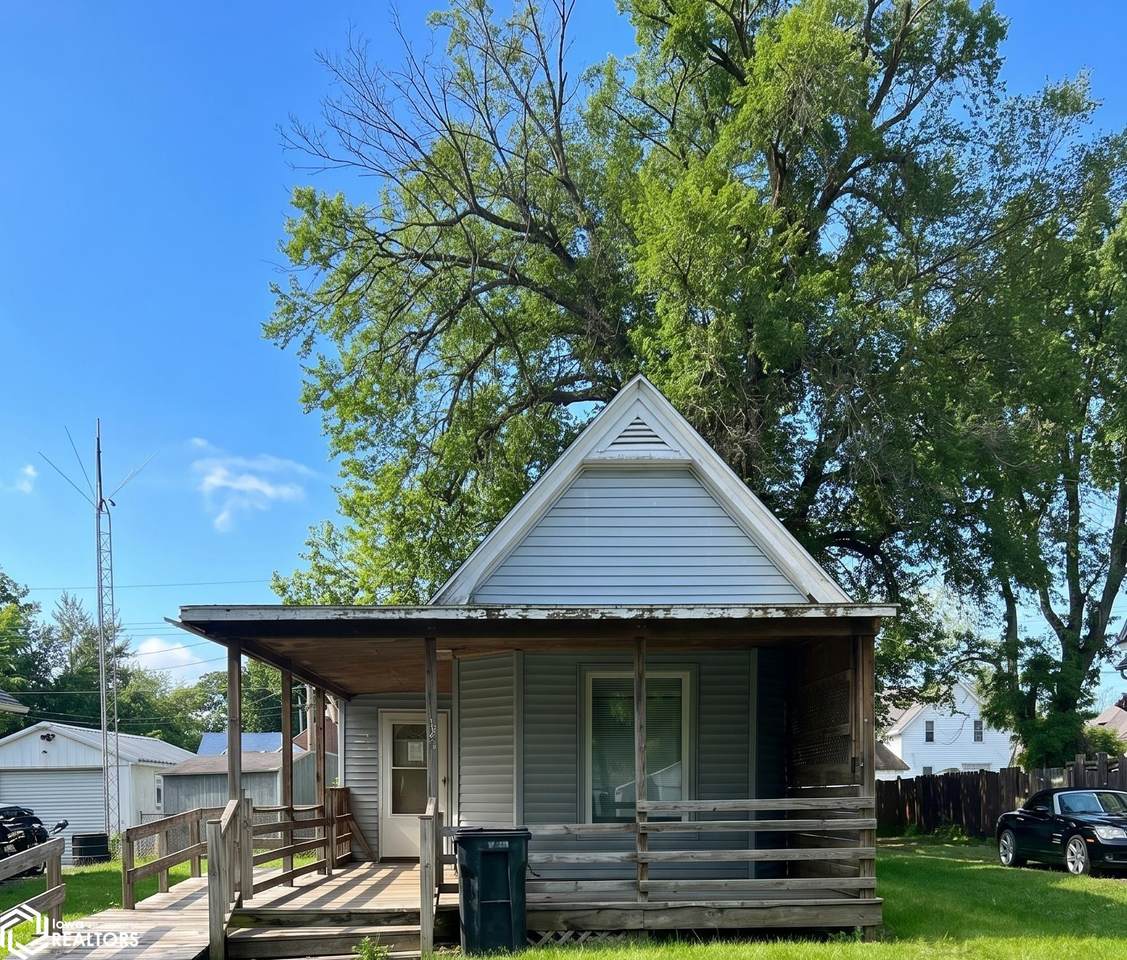 317 Weller Street - Photo 1