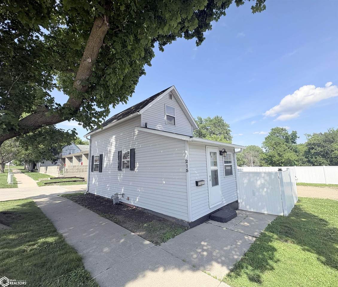 215 4th Street - Photo 1