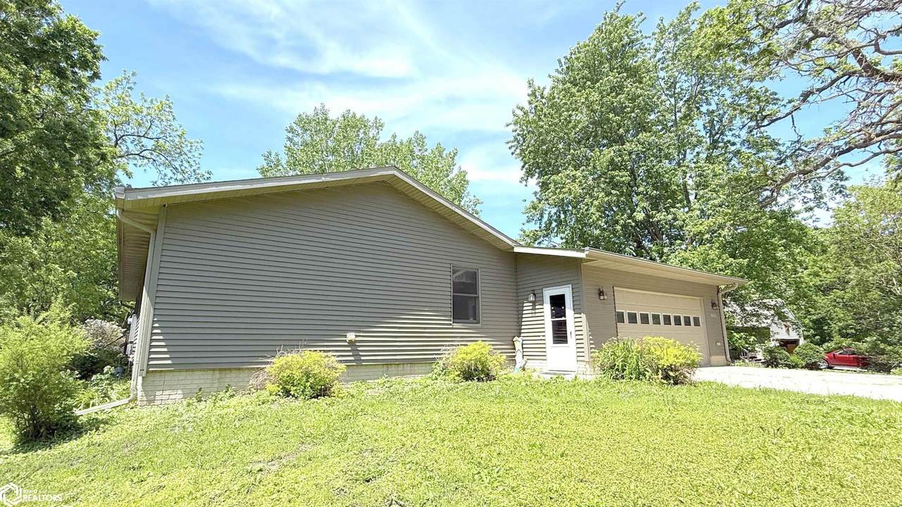 734 Carolina Avenue - Photo 1
