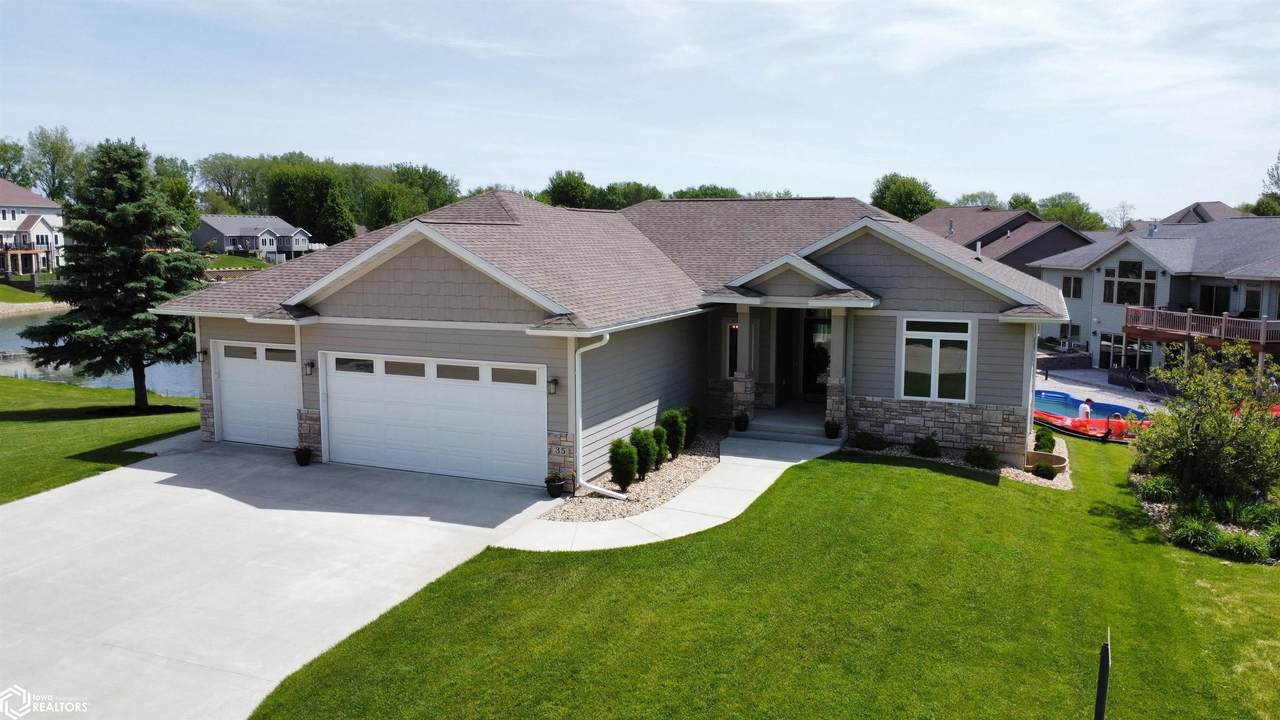35 Venetian Drive - Photo 1