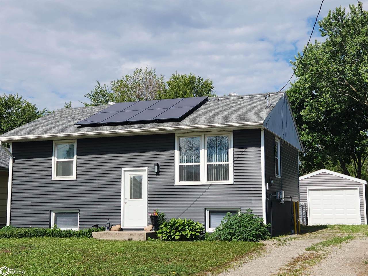 1320 Hampshire Avenue - Photo 1