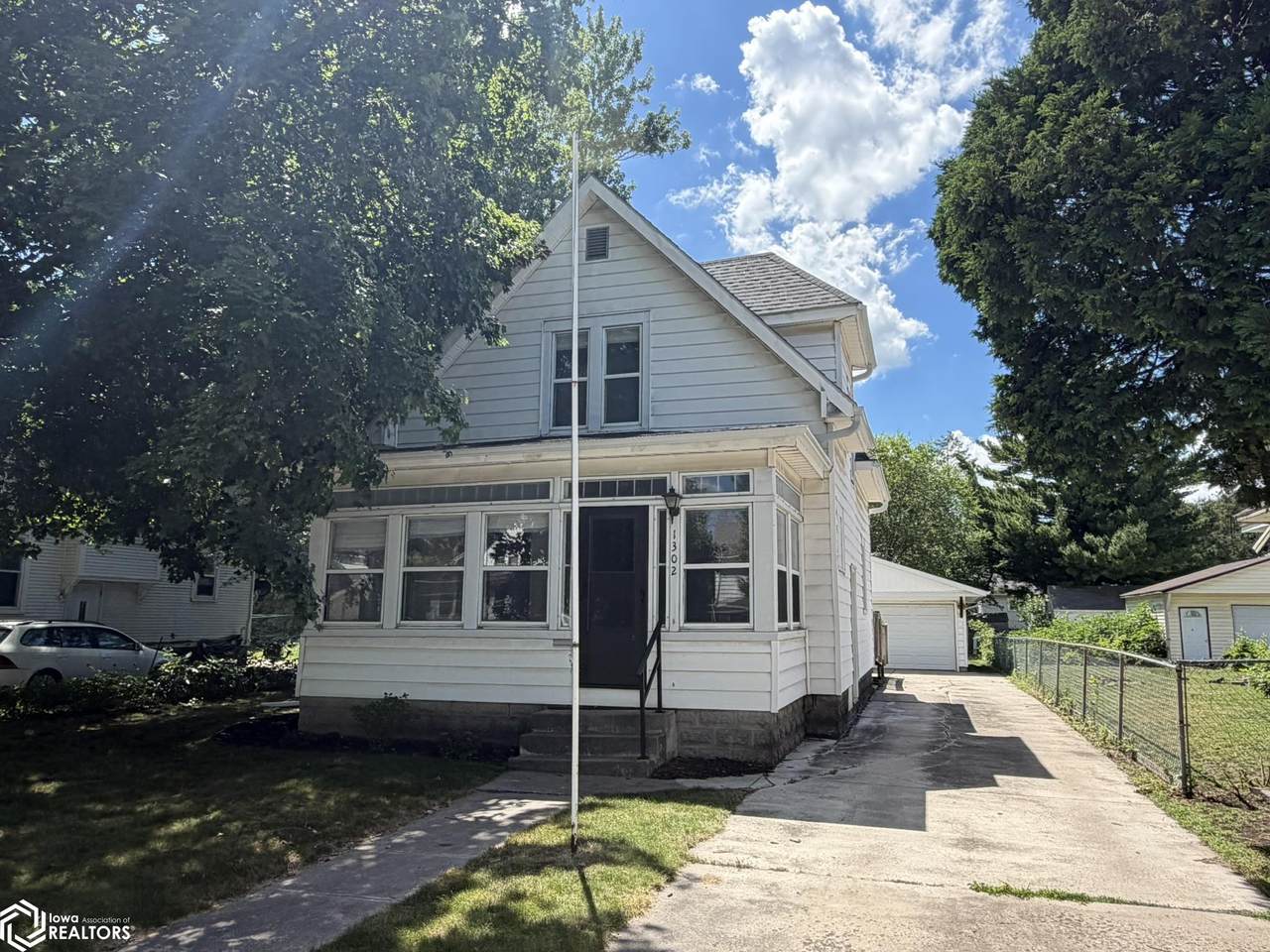1302 Adams - Photo 1