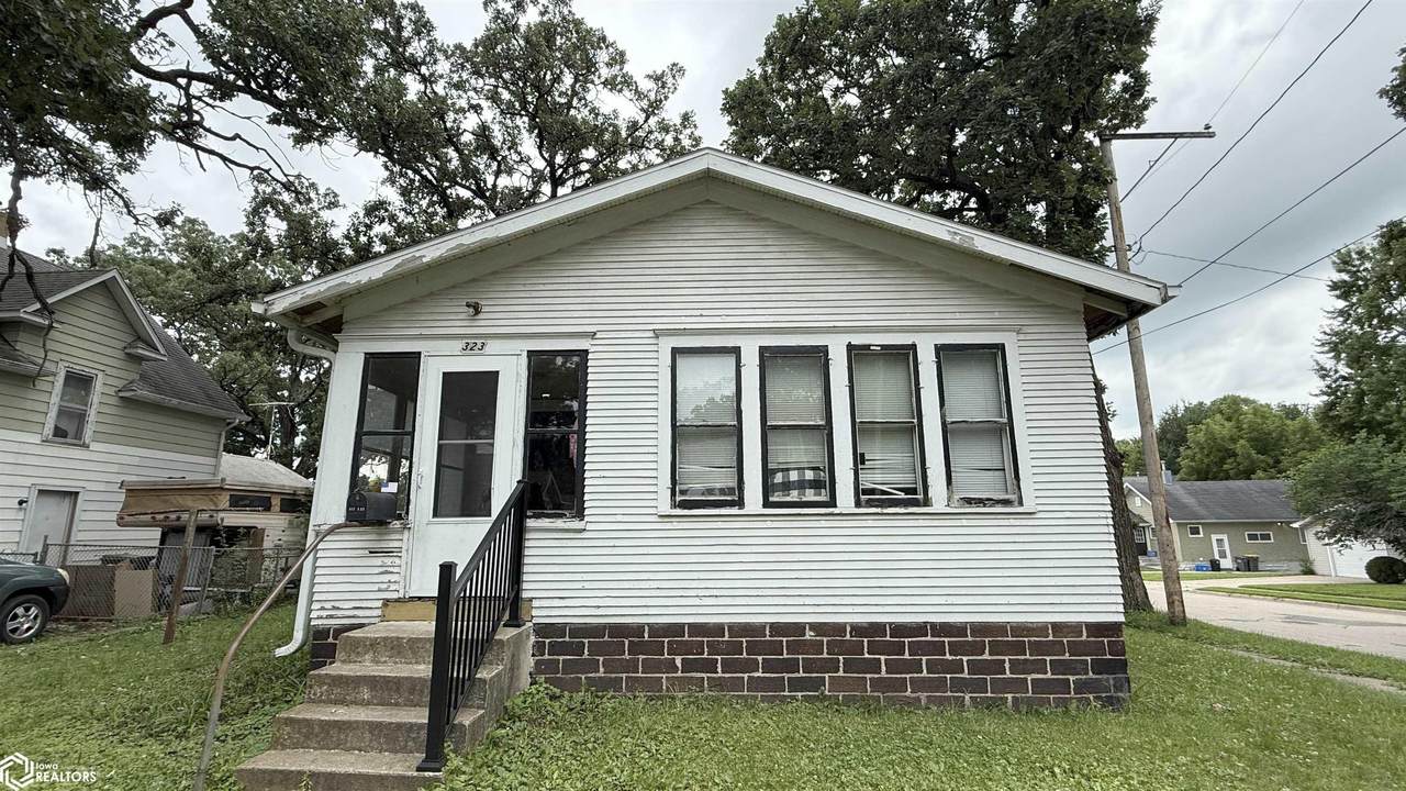 323 9th Street - Photo 1
