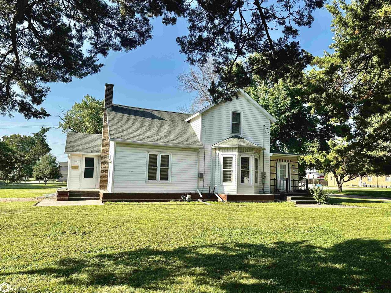 612 Center Street - Photo 1