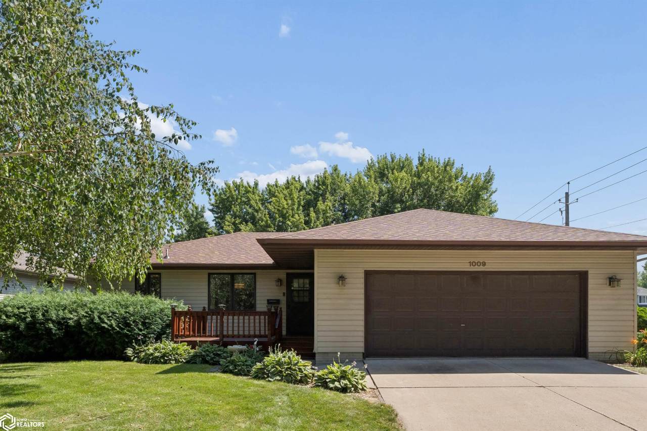 1009 15th Street - Photo 1