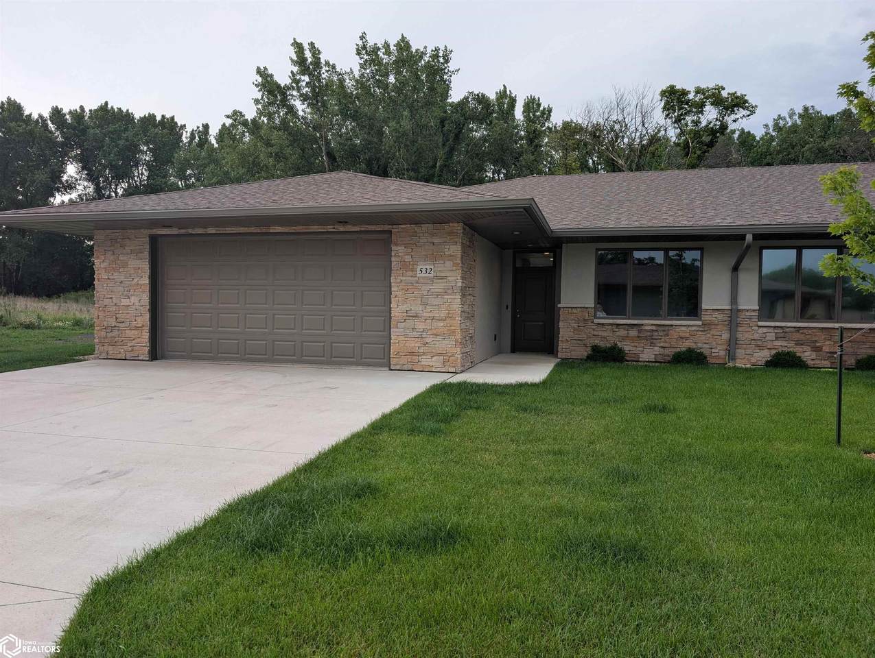 532 River Bend Ct - Photo 1