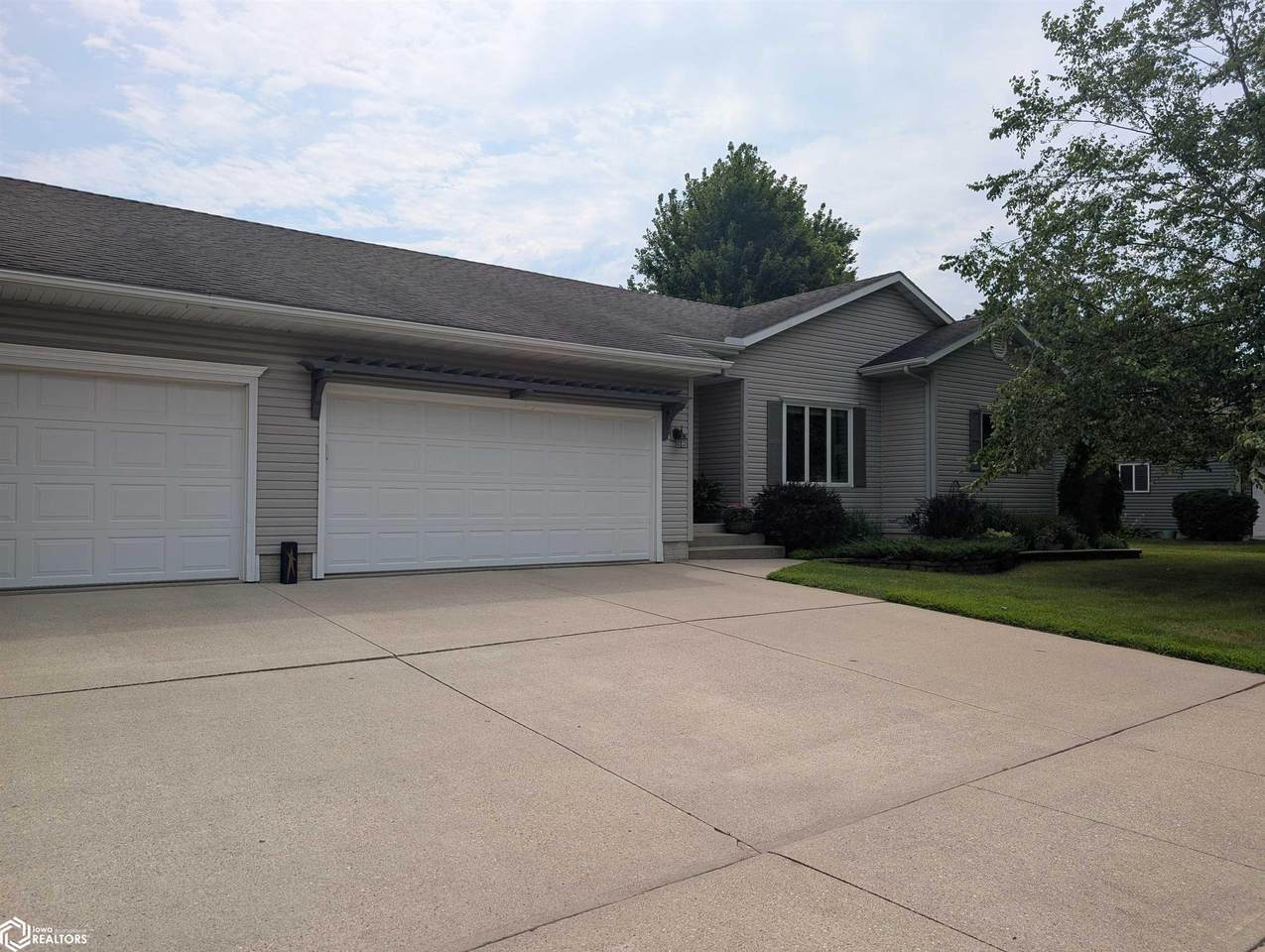 1501 Limestone Ct - Photo 1