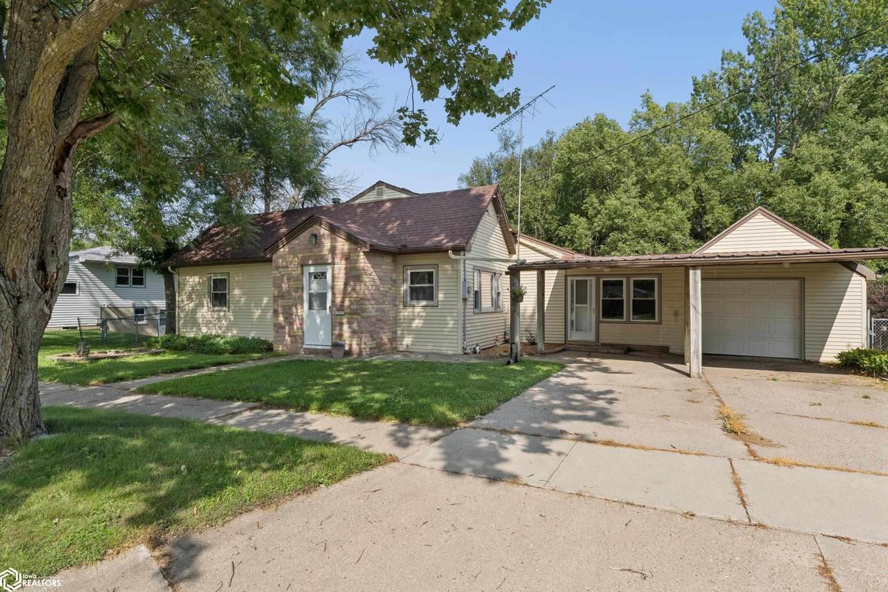 812 10th Street - Photo 1