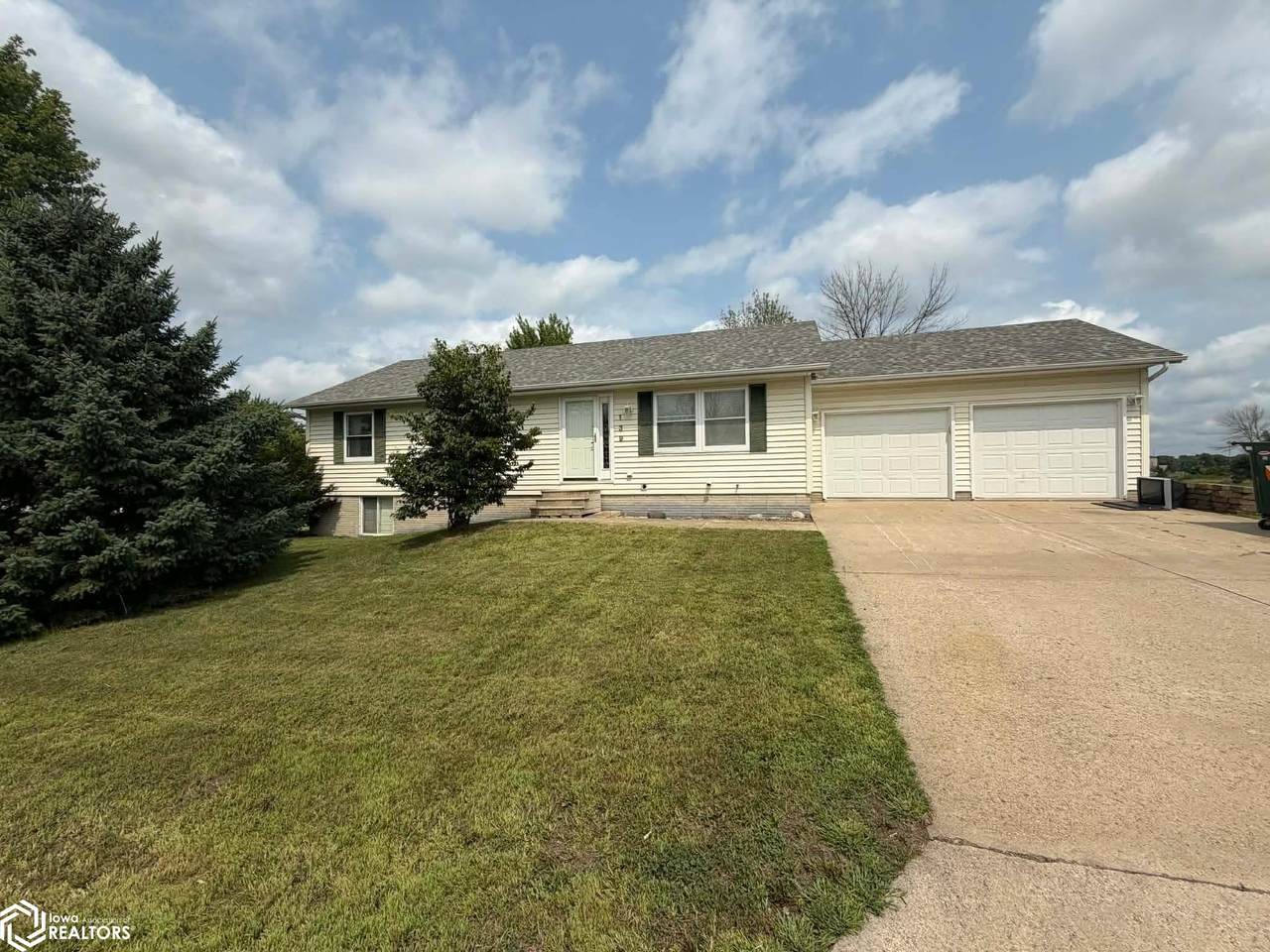 139 Indian Ave - Photo 1
