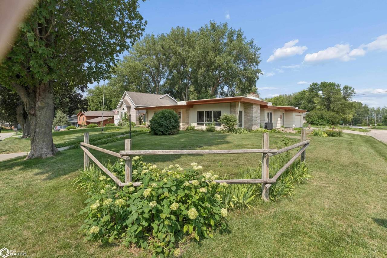 200 Fairway Drive - Photo 1