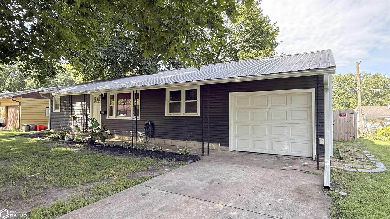 1015 Elizabeth Street - Photo 1