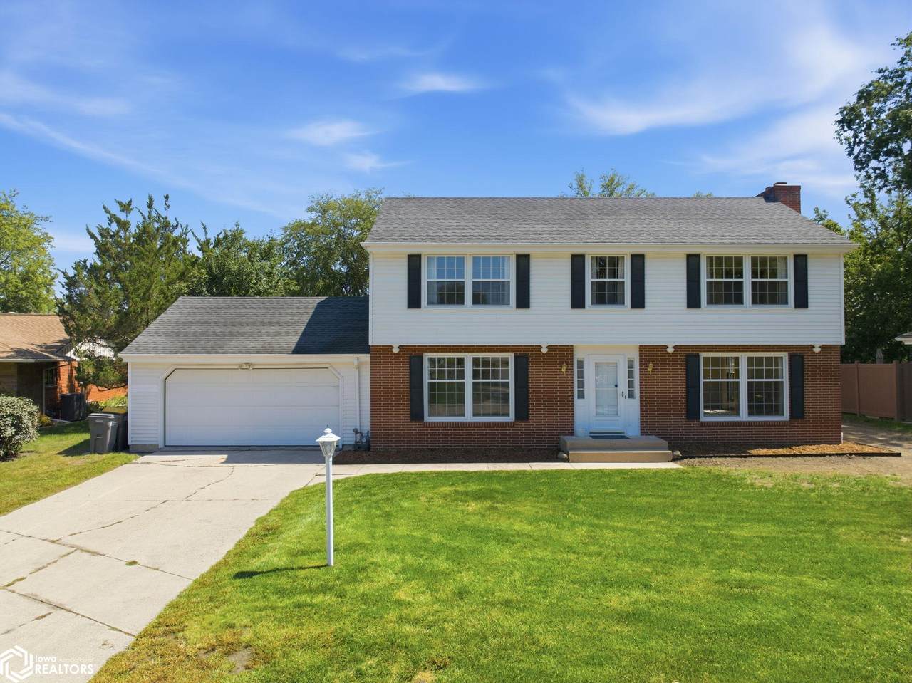 173 Parkridge Drive - Photo 1