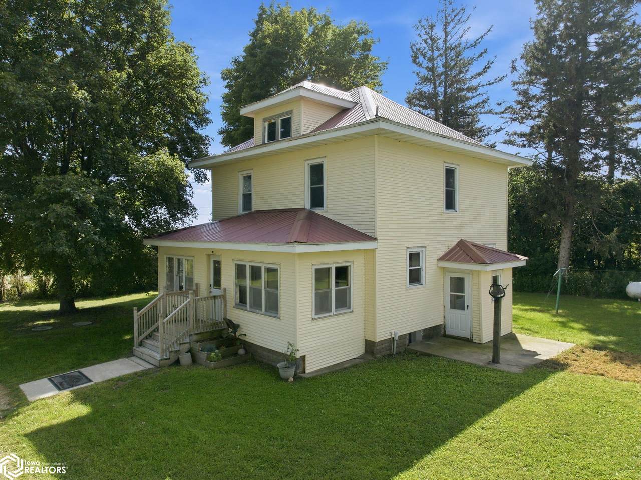 4656 100th Street - Photo 1