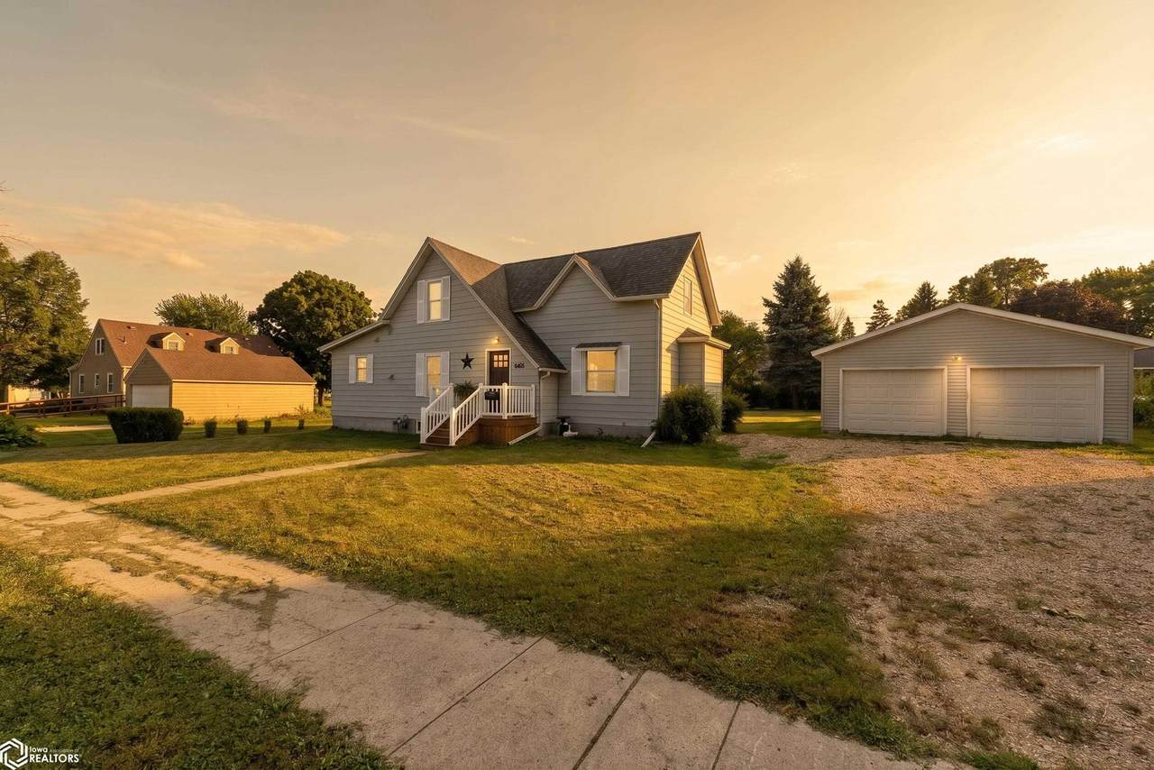 645 6th Street - Photo 1