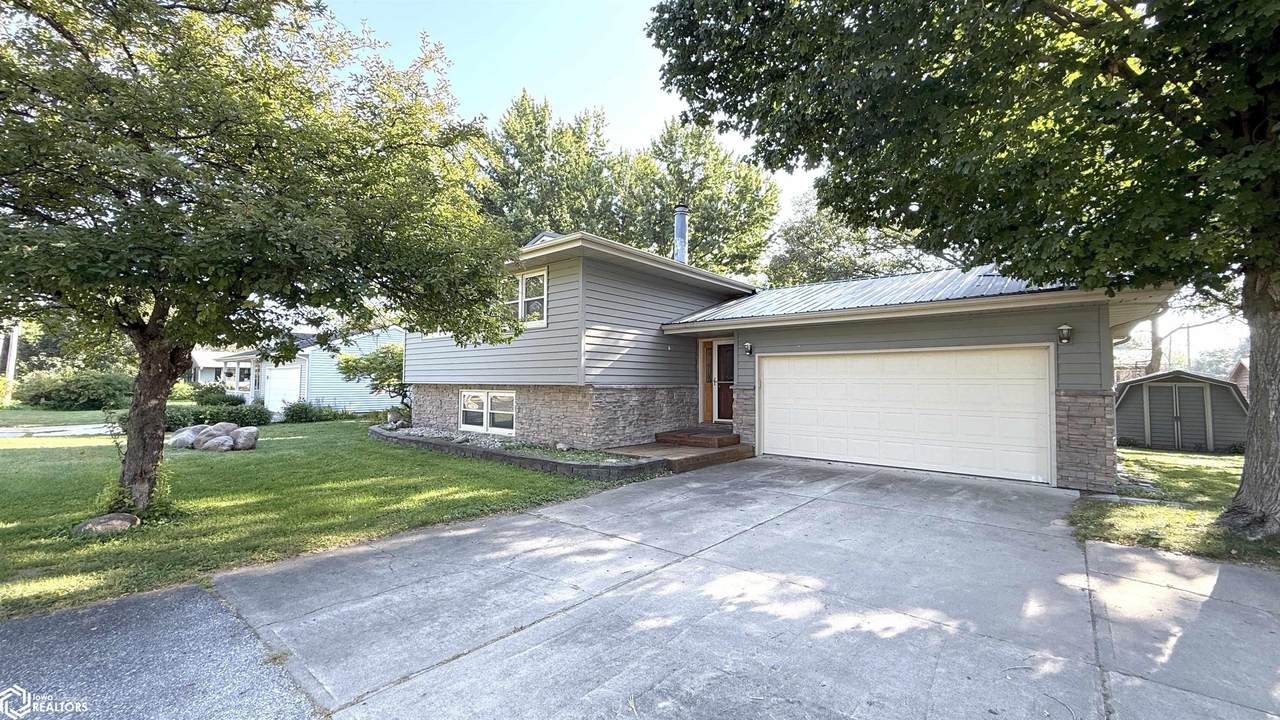321 Summit Avenue - Photo 1