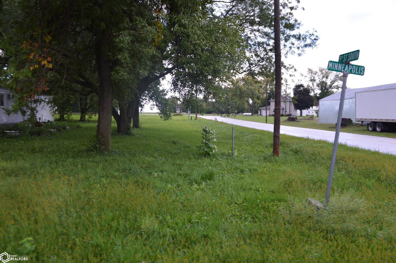 502 Minneapolis Street - Photo 1
