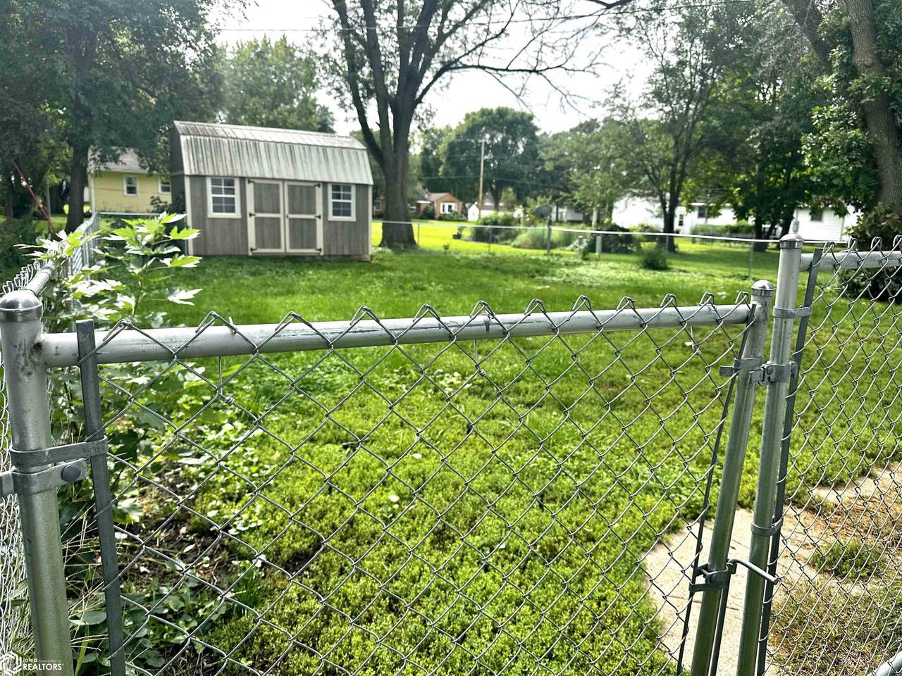 https://bt-photos.global.ssl.fastly.net/ncimls/1280_boomver_1_6342745-1.jpg