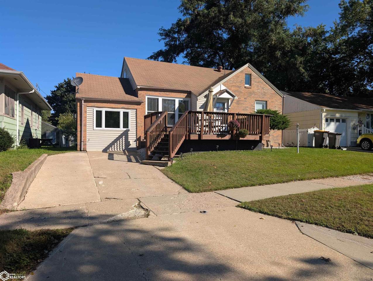 716 9th Ne - Photo 1