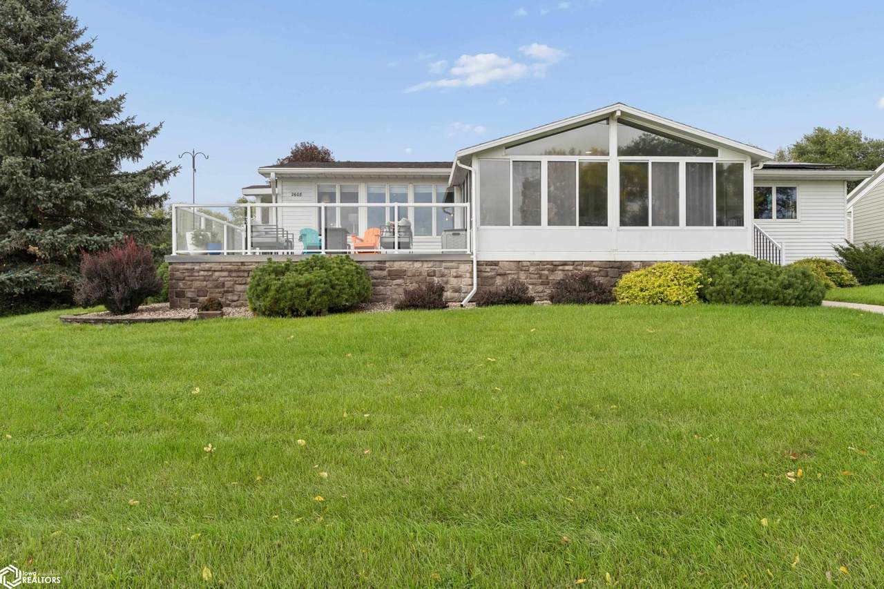 2608 Shore Drive - Photo 1