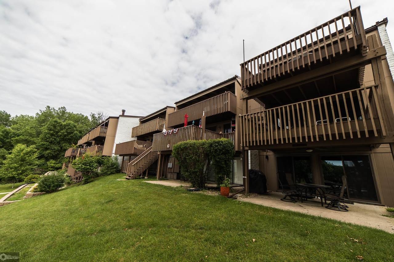 2700 Shore Drive - Photo 1