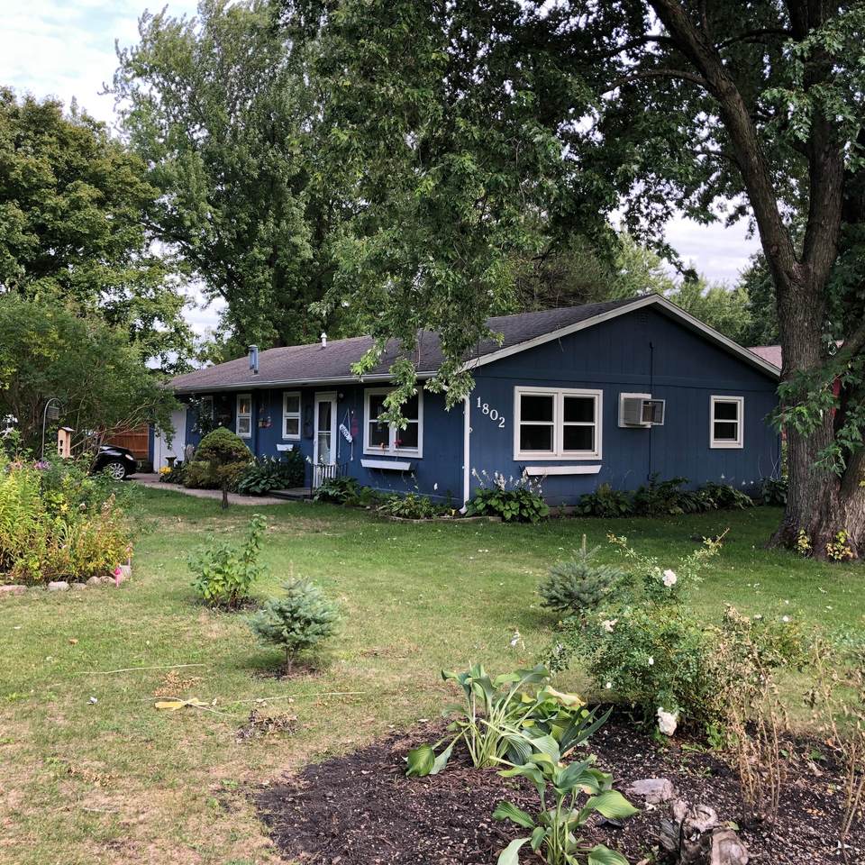 1802 8th Street - Photo 1