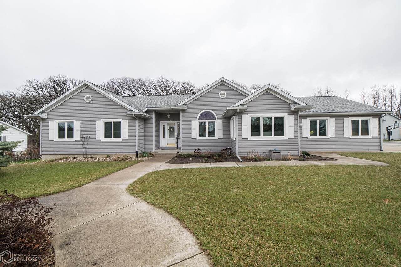 1402 Poplar Street - Photo 1