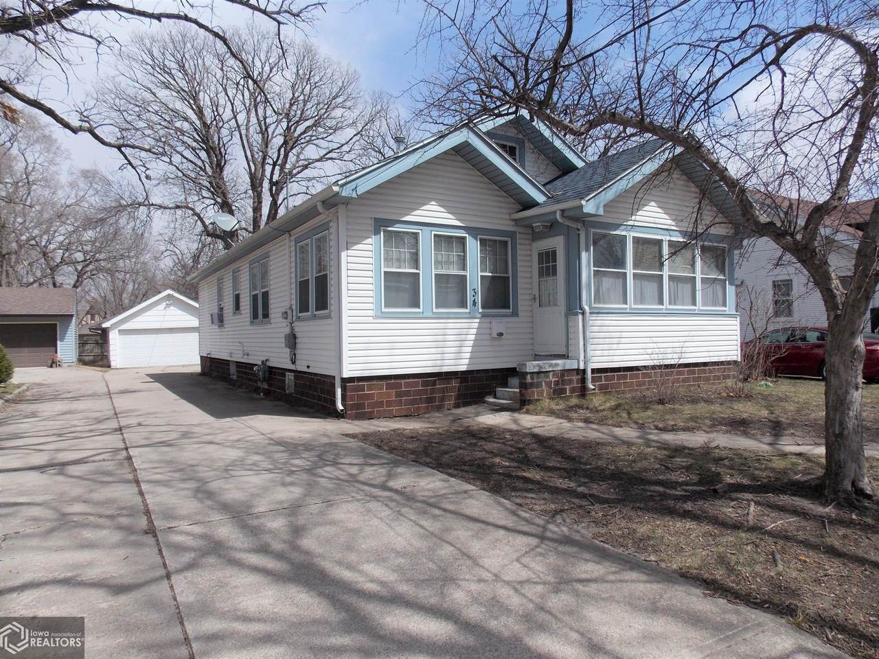 34 Linden Drive - Photo 1