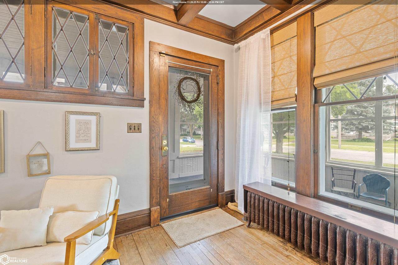 128 10th Street - Photo 1