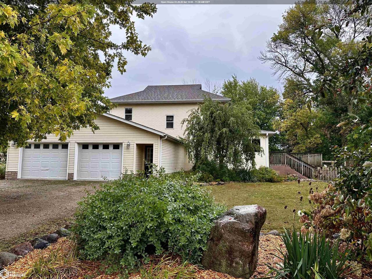 721 Center Street - Photo 1
