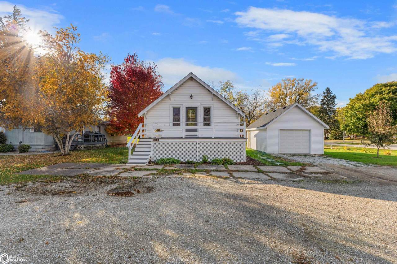 304 Main Street - Photo 1