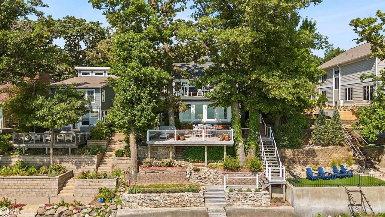 1517 Shore Drive - Photo 1