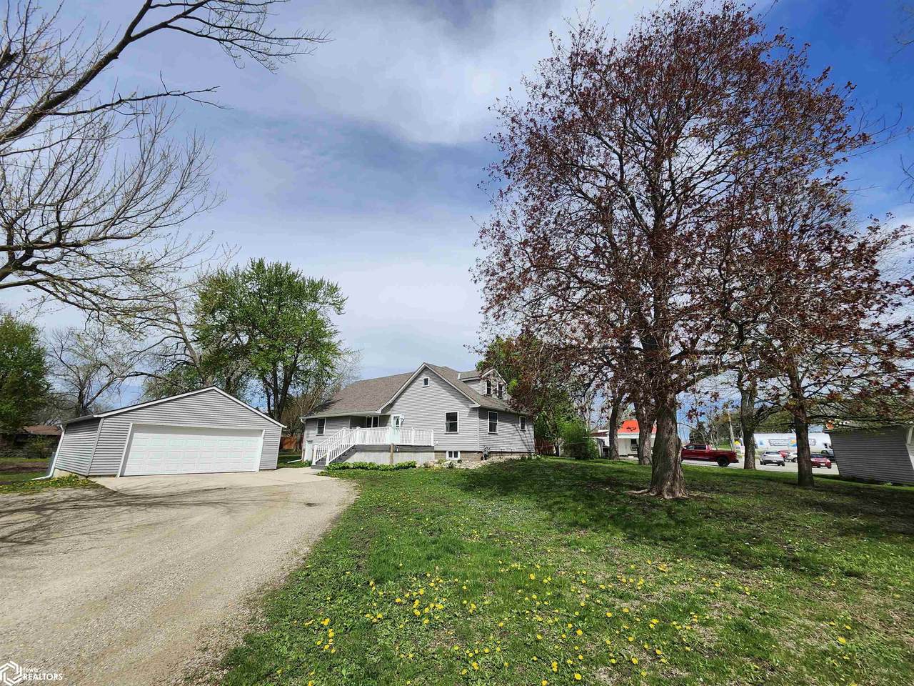 1026 Pleasant Street - Photo 1