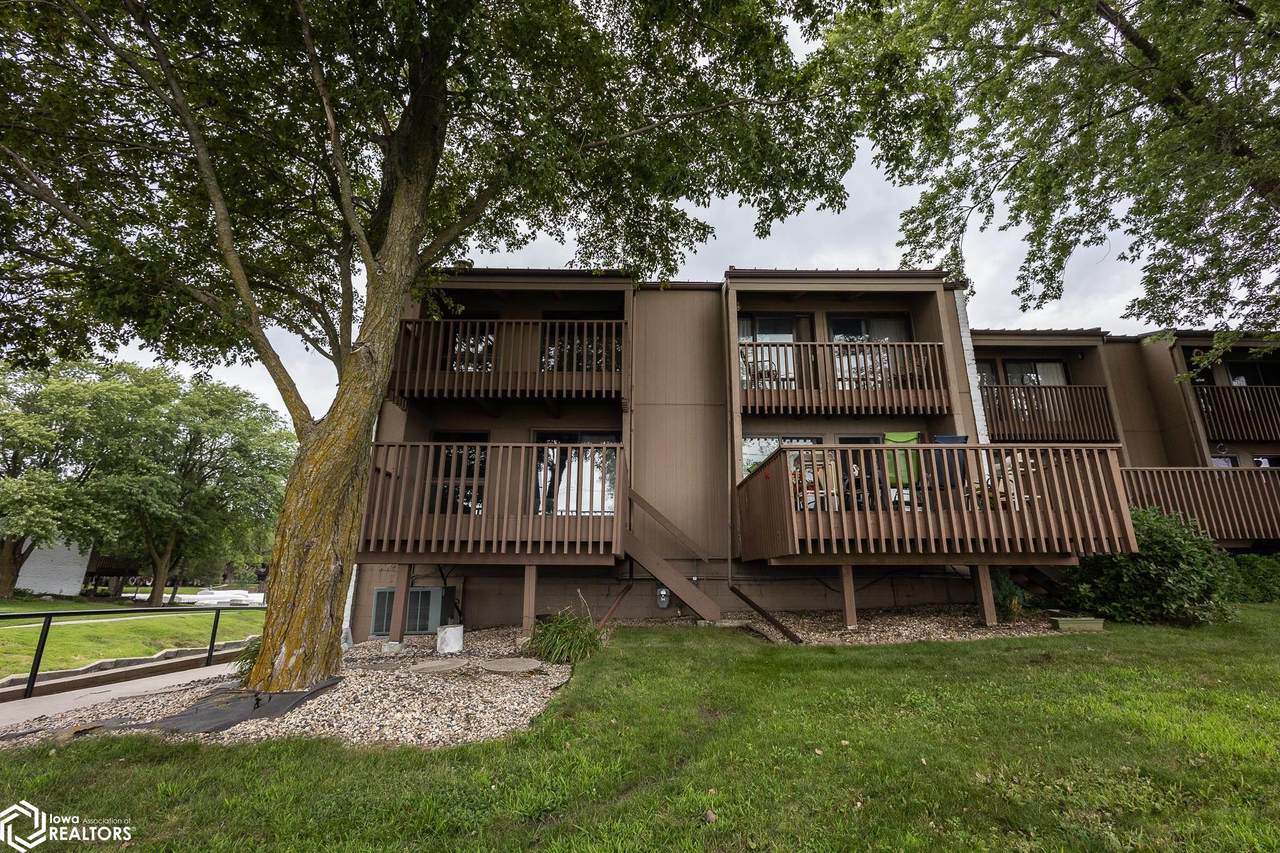 2700 Shore Drive - Photo 1