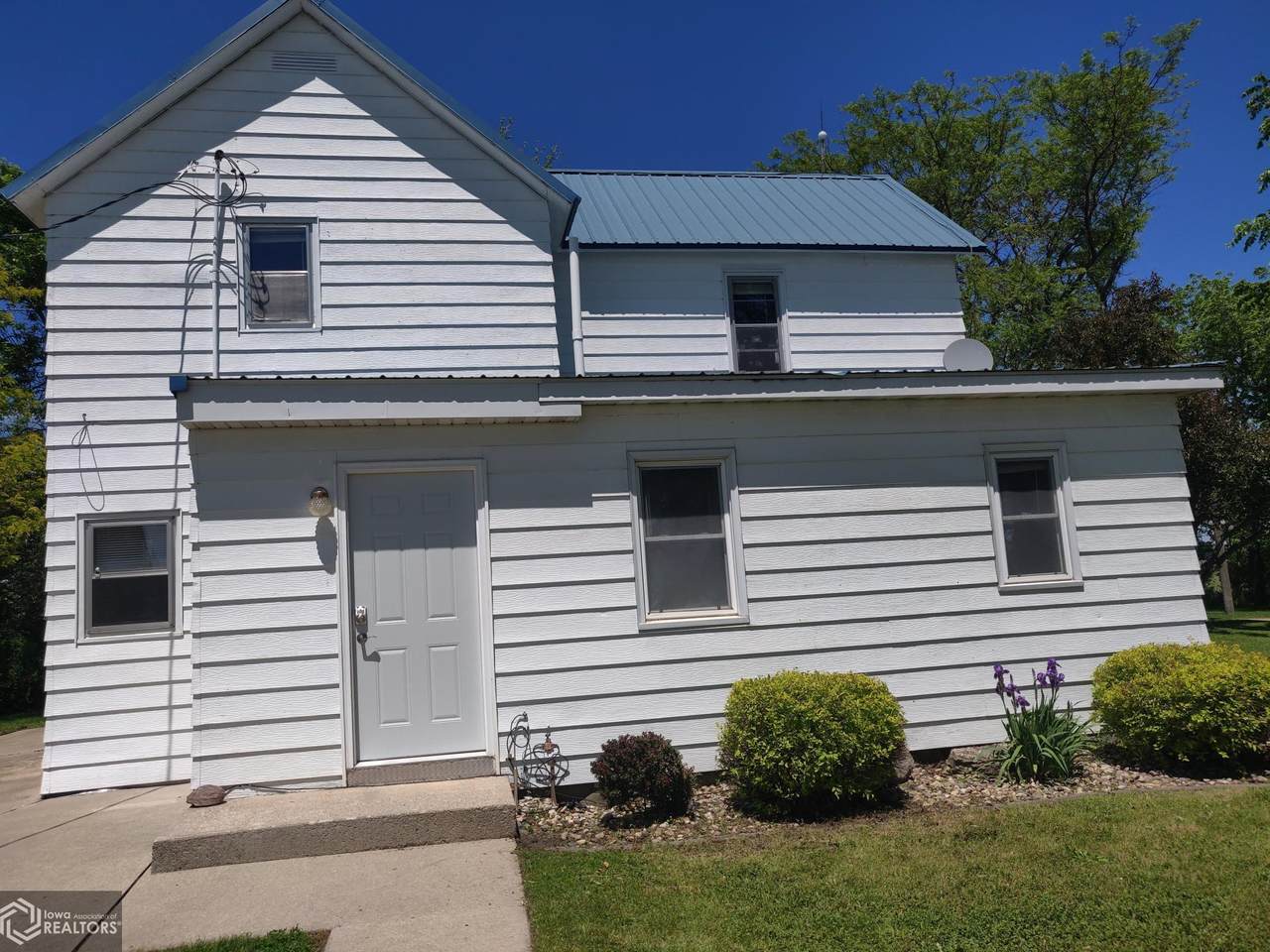 4497 190th Street - Photo 1