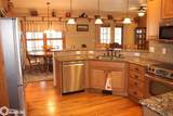 1565 Tyrrell Lane - Photo 18