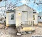 208 5th St - Photo 1