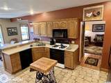 804 425th Street - Photo 2