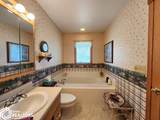 1112 Sapphire Court - Photo 17