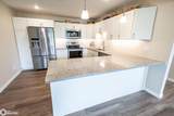 302 Oak Hill Ct - Photo 18