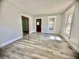 204 9th St - Photo 5