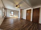 425 9Th Street - Photo 8
