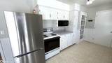 1225 Hampshire Place - Photo 8