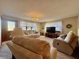 536 10 Street - Photo 4