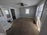 620 College Street - Photo 3