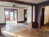 740 Grove Avenue - Photo 13