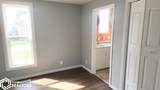 121 Walnut Street - Photo 15