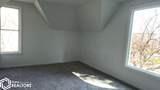 121 Walnut Street - Photo 22
