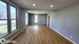 121 Walnut Street - Photo 8
