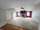 1345 Bush Avenue - Photo 34